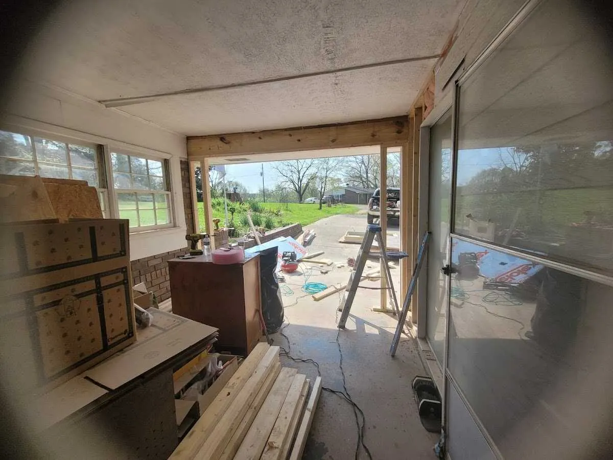 Air movers and dehumidifier for Water Mitigation Services in Elkton